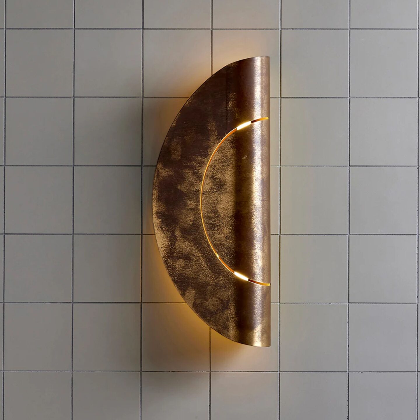 Furl Circle Wall Light