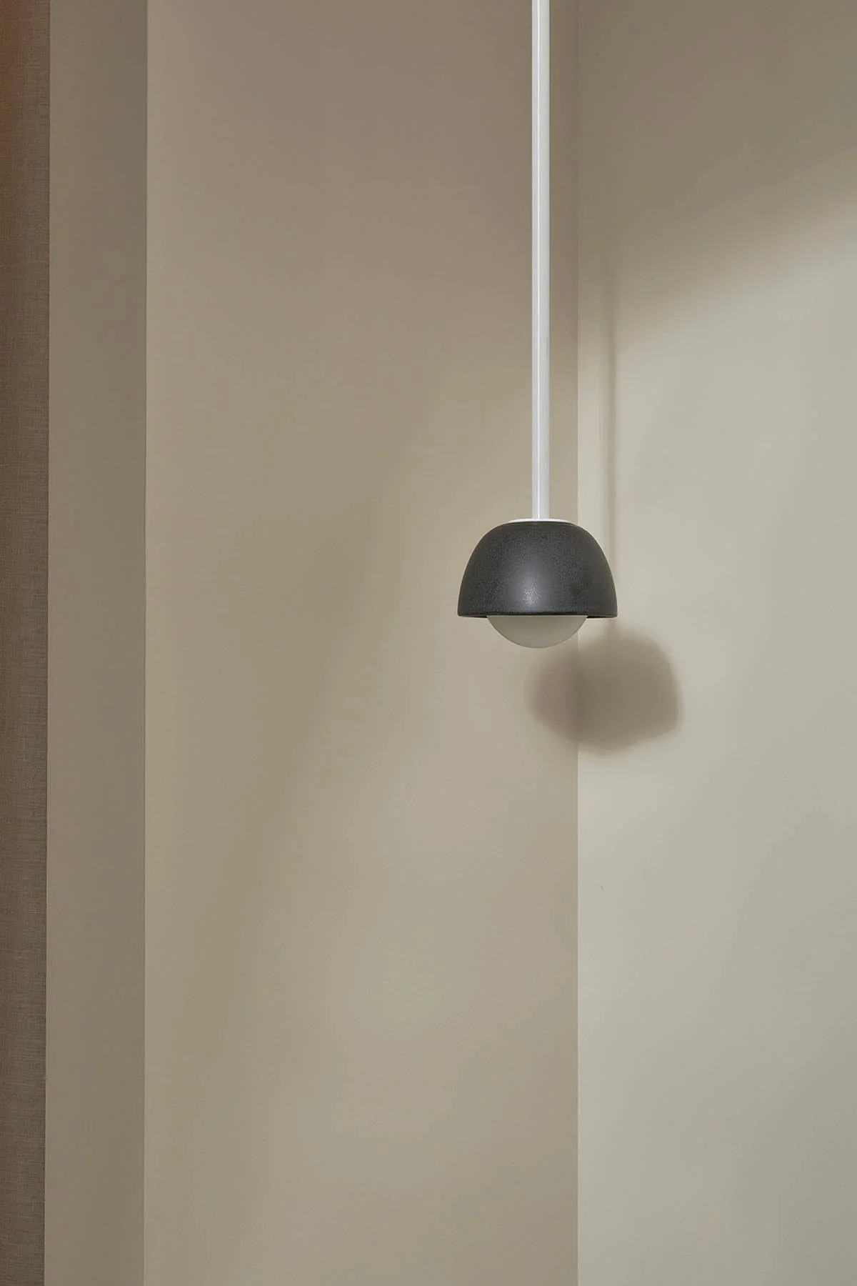 Terra 0 Pendant Light - Solid Rod Lead, White Satin