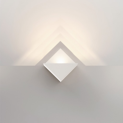 Impulse Square Wall